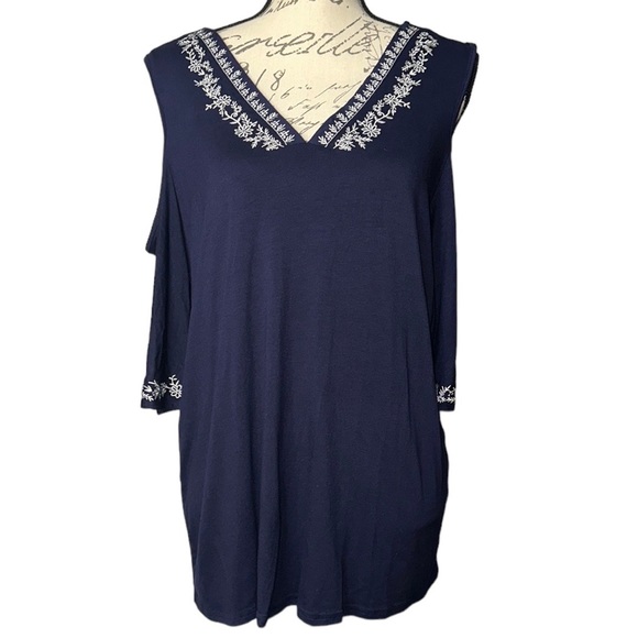 Adrianna Papell Tops - Adrianna Papell Women’s Navy Blue Cold Shoulder Top Size XL